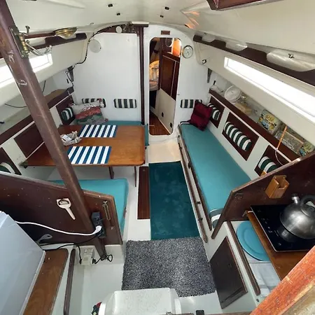 Úszó hotel Sejour Unique A Bord D Un Voilier Au Coeur De La Rochelle
