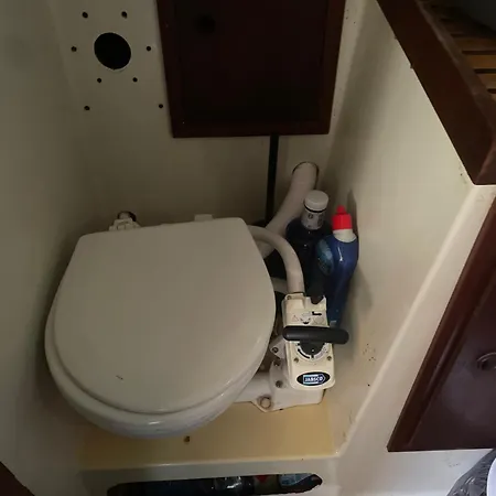 Sejour Unique A Bord D Un Voilier Au Coeur De Bateau-hôtel *